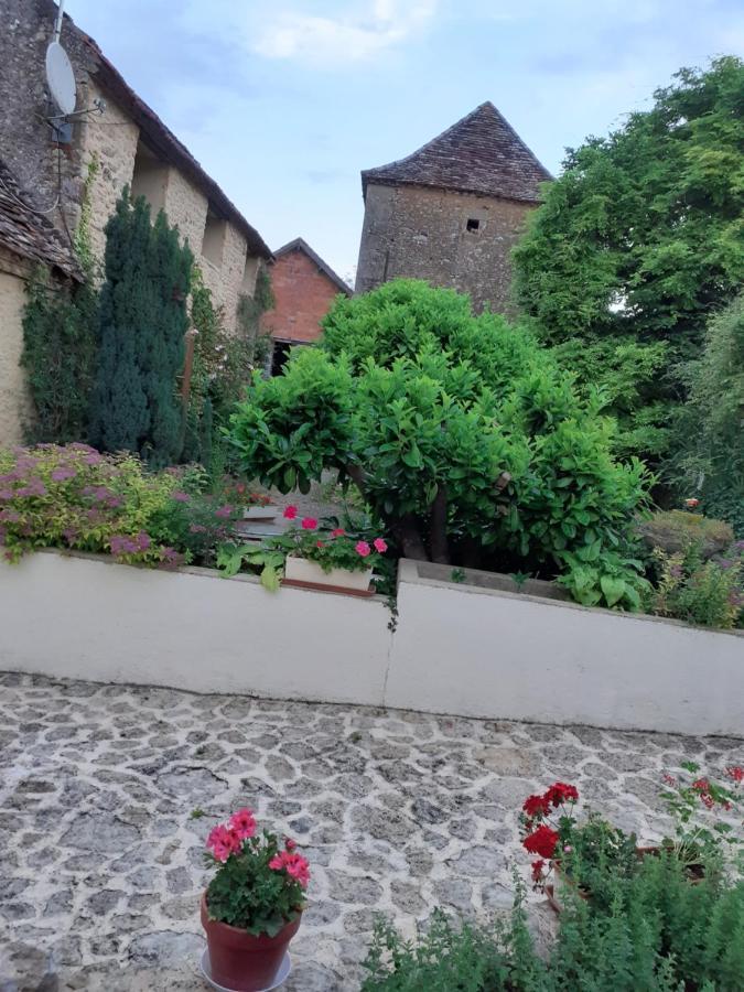 Chambres D'Hotes Le Roussel Le Buisson-de-Cadouin Exteriér fotografie