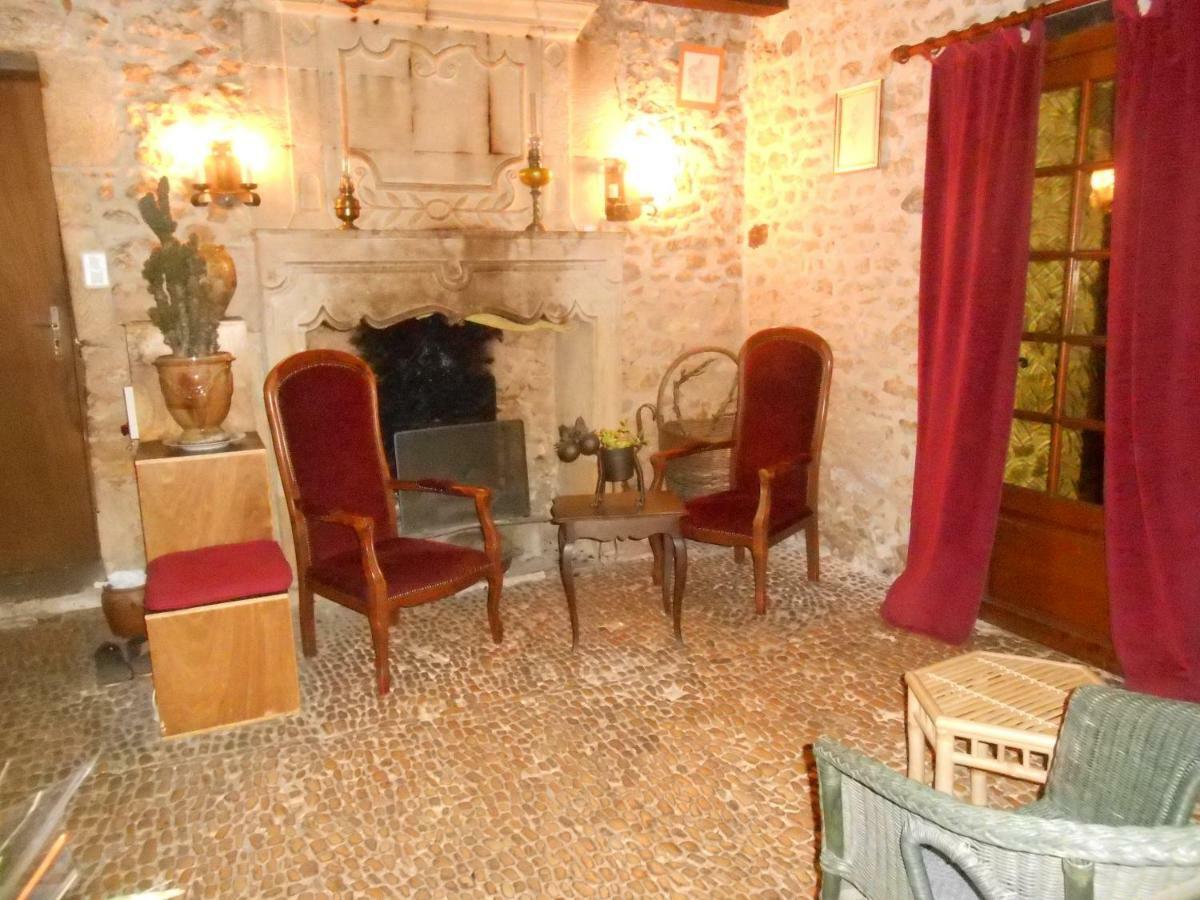 Chambres D'Hotes Le Roussel Le Buisson-de-Cadouin Exteriér fotografie